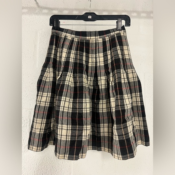 Talbots Dresses & Skirts - Talbot Plaid A-Line Skirt in Black and Cream